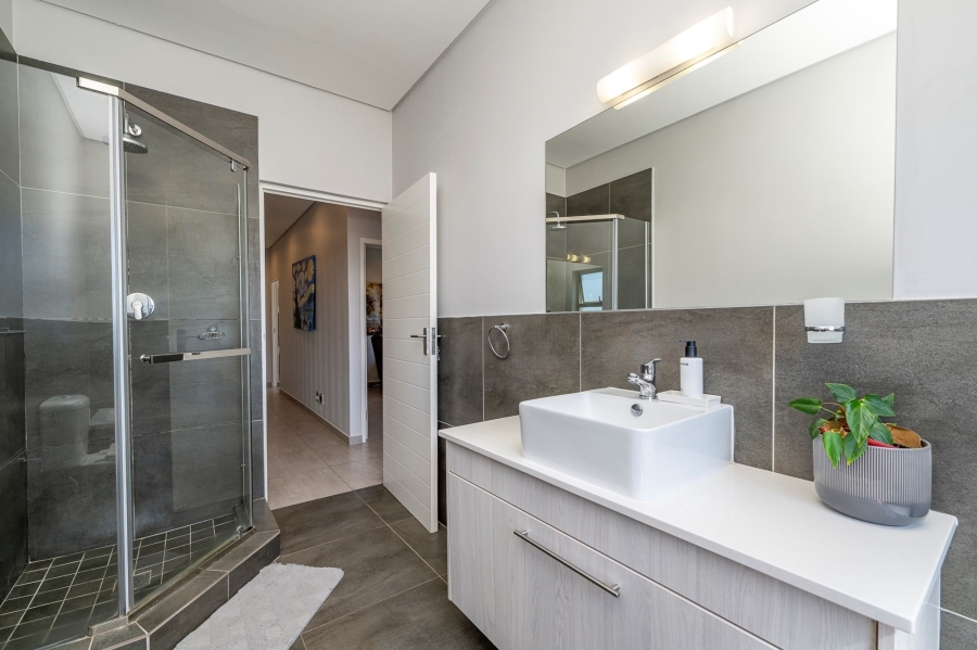 3 Bedroom Property for Sale in Langeberg Heights Western Cape